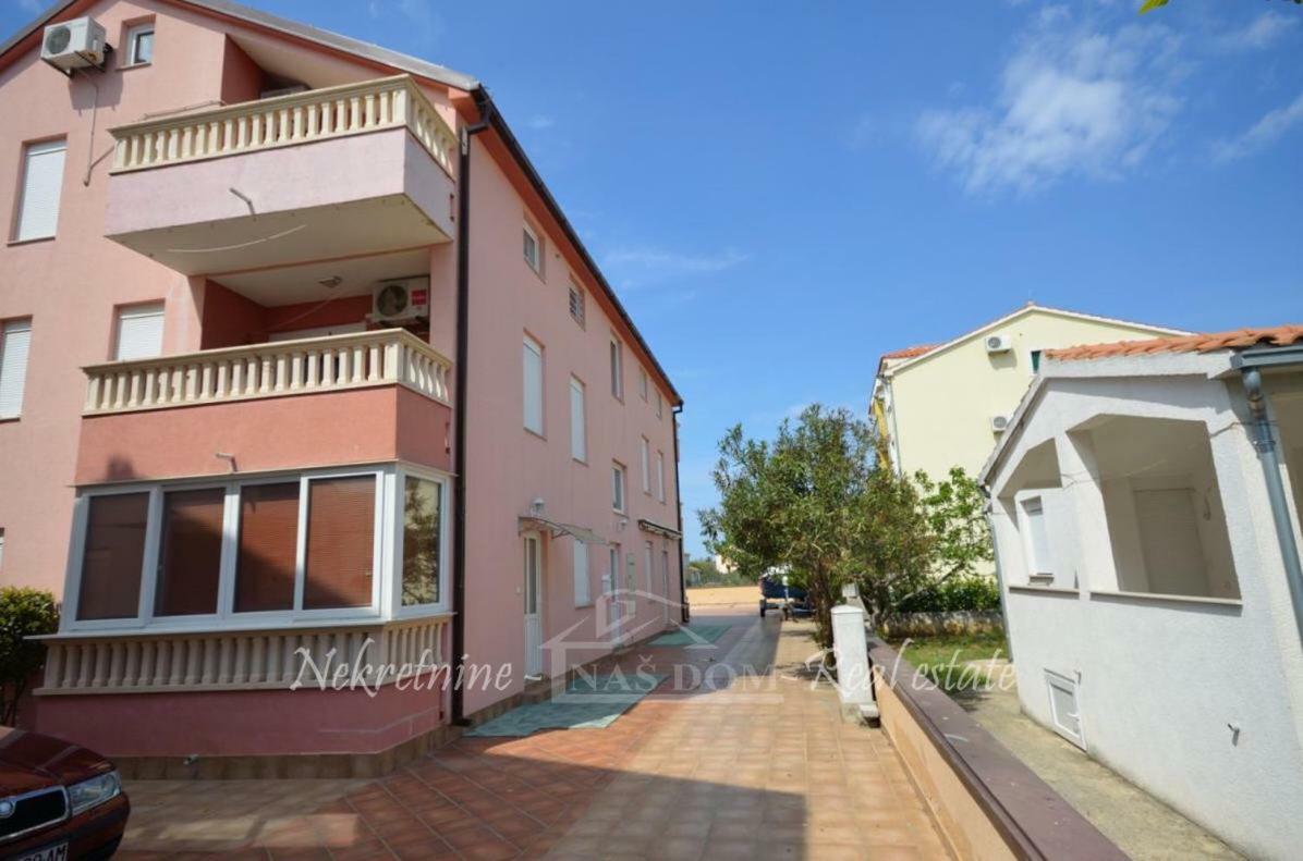 Apartment On The Beach Srima Exterior foto